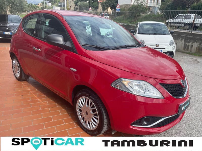 Lancia Ypsilon 1.2 69 CV 5 porte Silver  del 2017 usata a Cortona