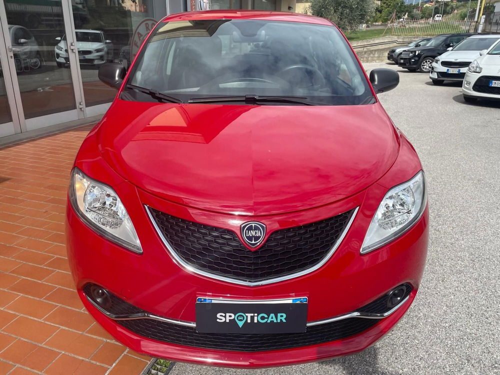 Lancia Ypsilon usata a Arezzo (2)