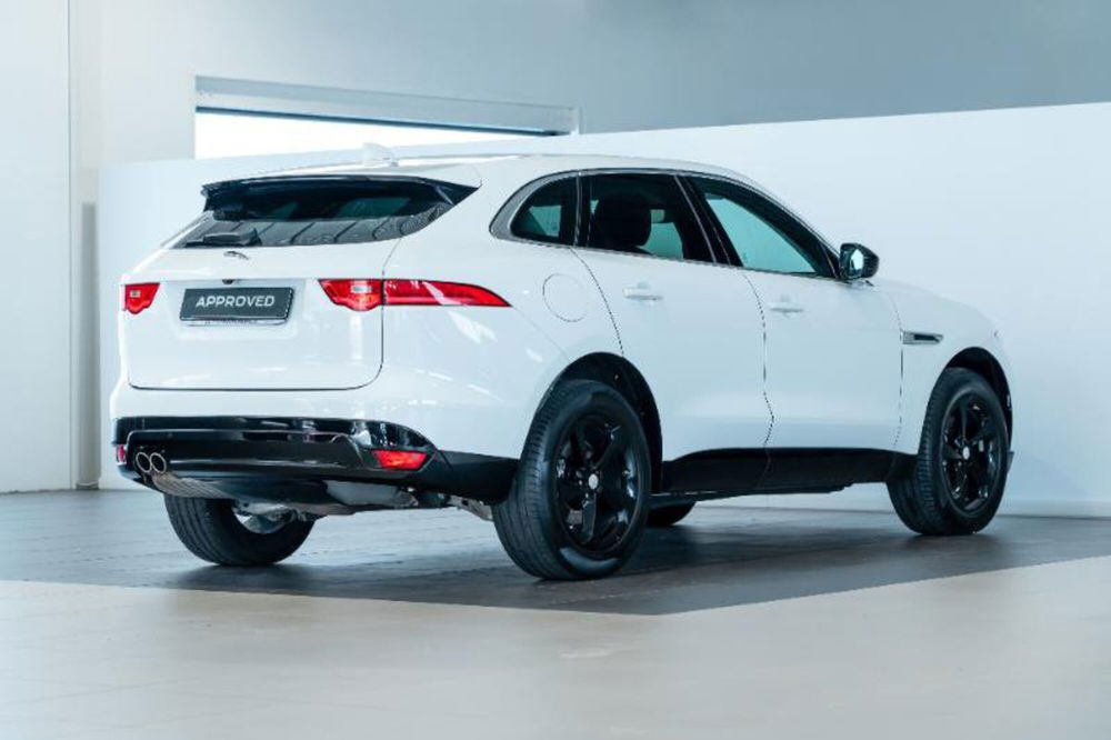 Jaguar F-Pace usata a Venezia (4)