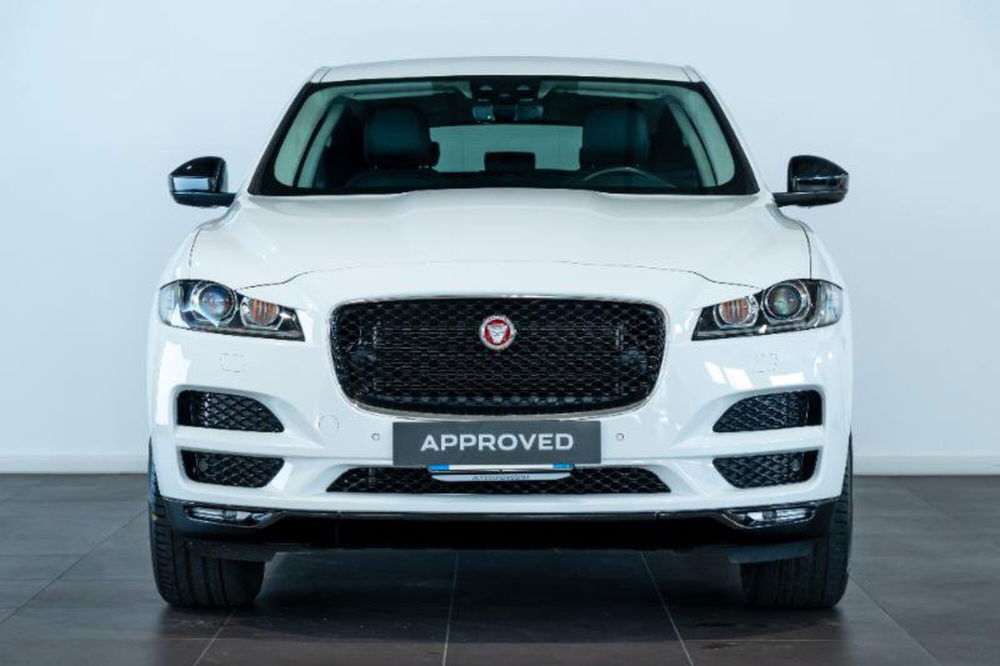 Jaguar F-Pace usata a Venezia (5)