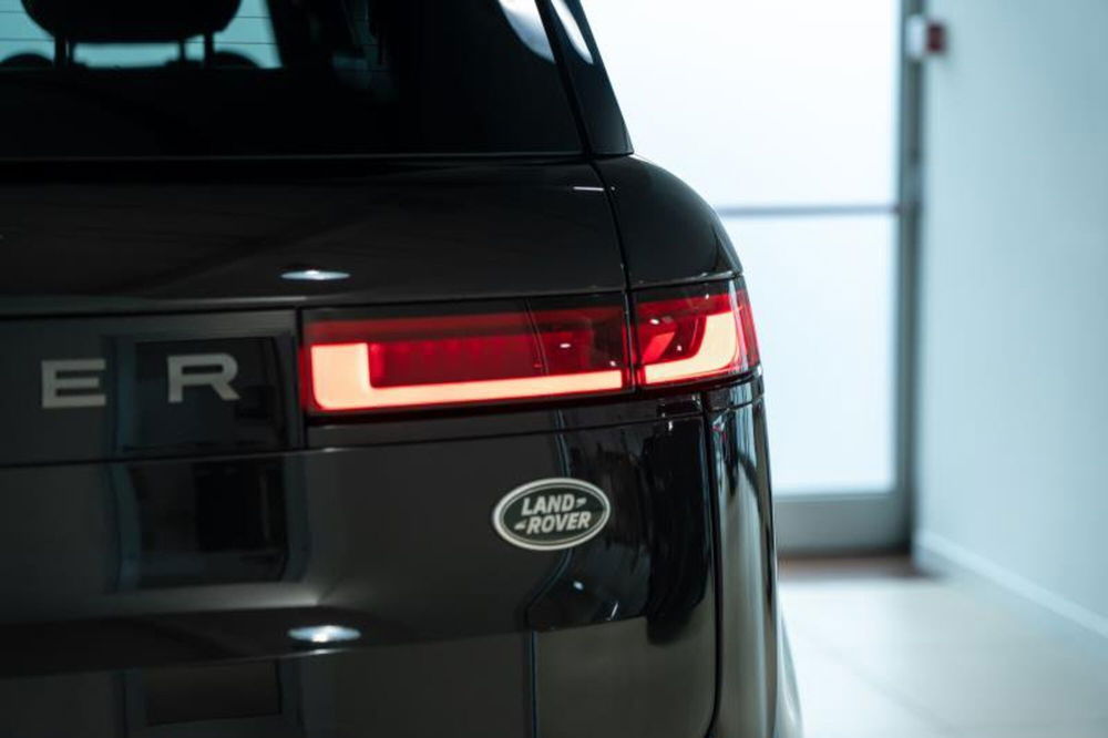 Land Rover Range Rover Sport usata a Venezia (13)