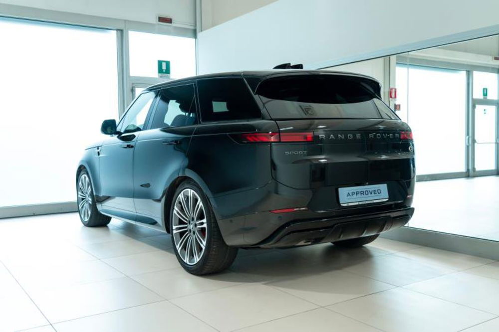 Land Rover Range Rover Sport usata a Venezia (2)