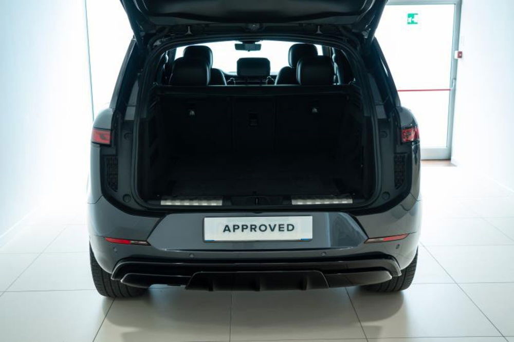 Land Rover Range Rover Sport usata a Venezia (15)