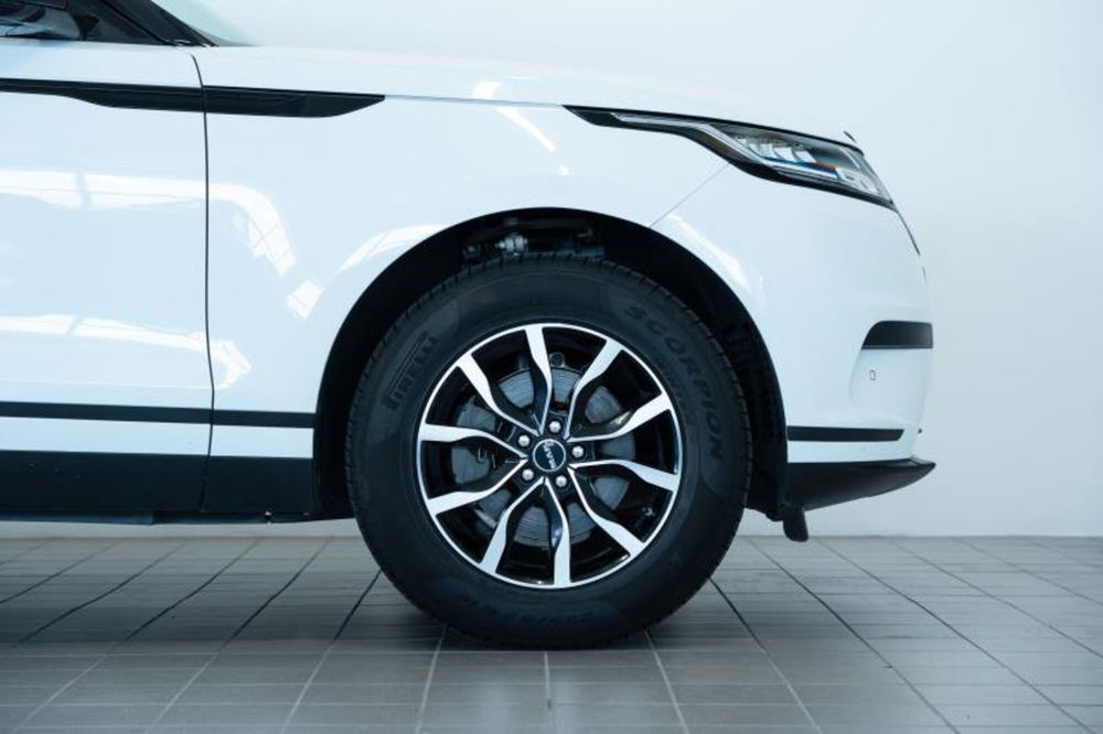 Land Rover Range Rover Velar usata a Venezia (8)