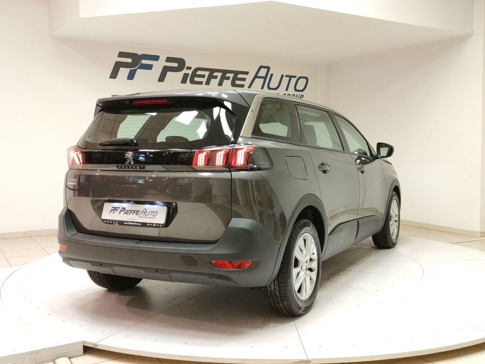 Peugeot 5008 usata a Teramo (4)