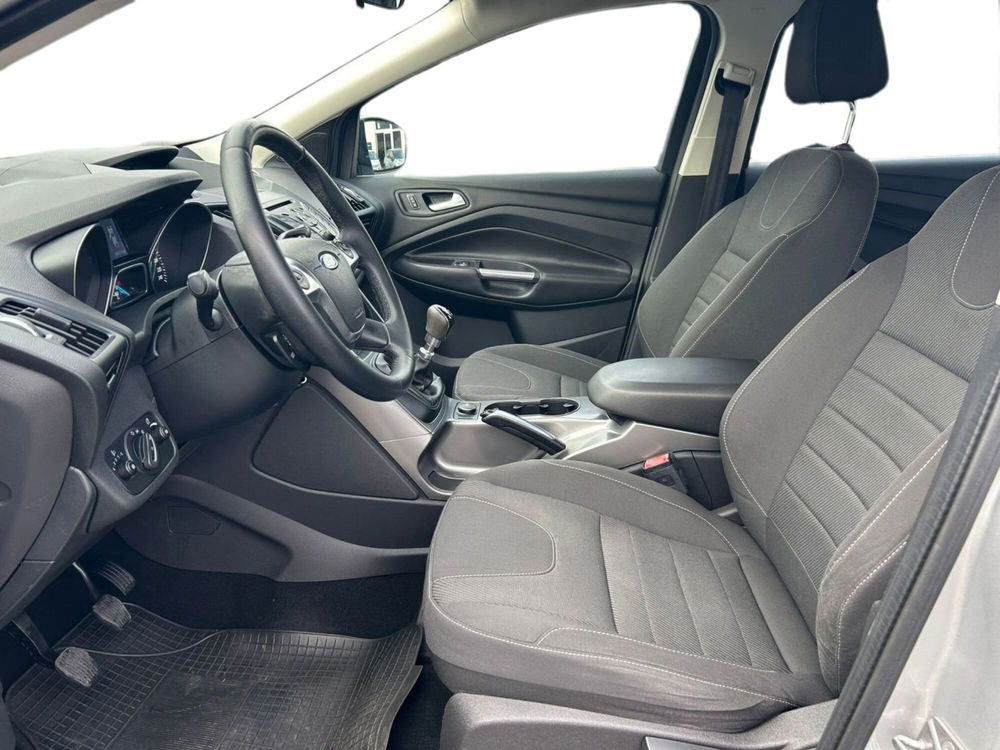 Ford Kuga usata a Bari (6)