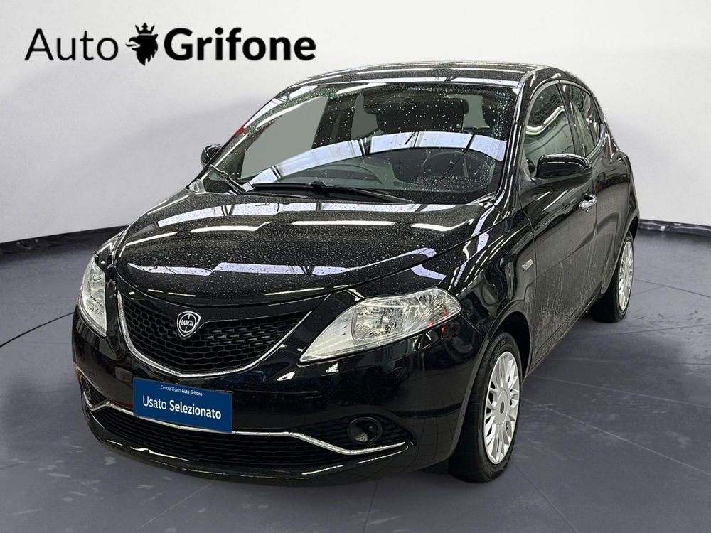 Lancia Ypsilon usata a Modena