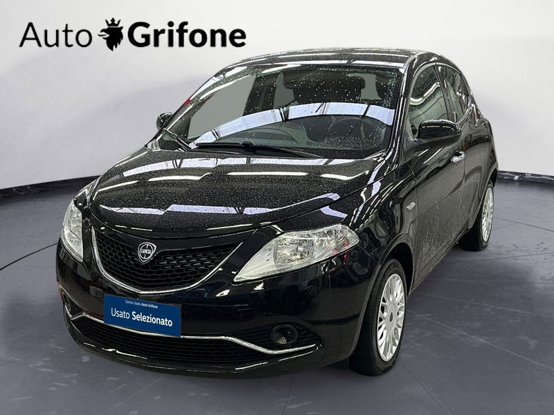 Lancia Ypsilon 1.2 69 CV 5 porte Platinum  del 2018 usata a Modena