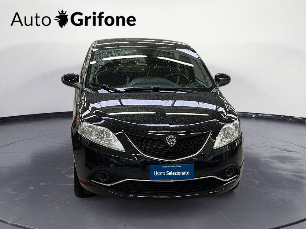 Lancia Ypsilon usata a Modena (6)