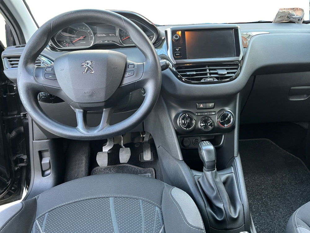 Peugeot 208 usata a Modena (10)