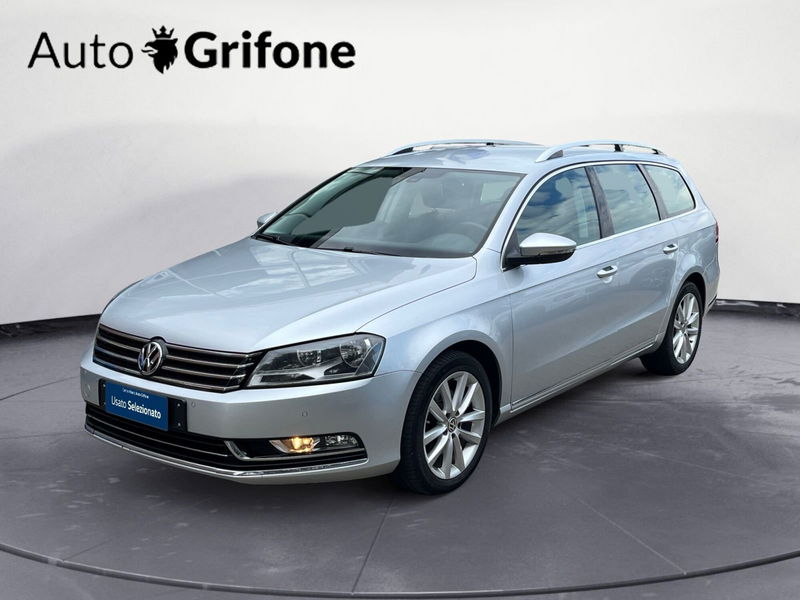 Volkswagen Passat Variant 2.0 TDI Highline BlueM.Tech. del 2012 usata a Modena