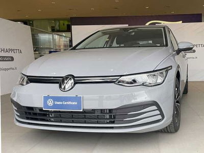 Volkswagen Golf 1.0 eTSI EVO DSG Life nuova a Rende