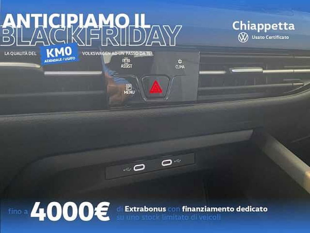 Volkswagen Golf Variant nuova a Cosenza (12)