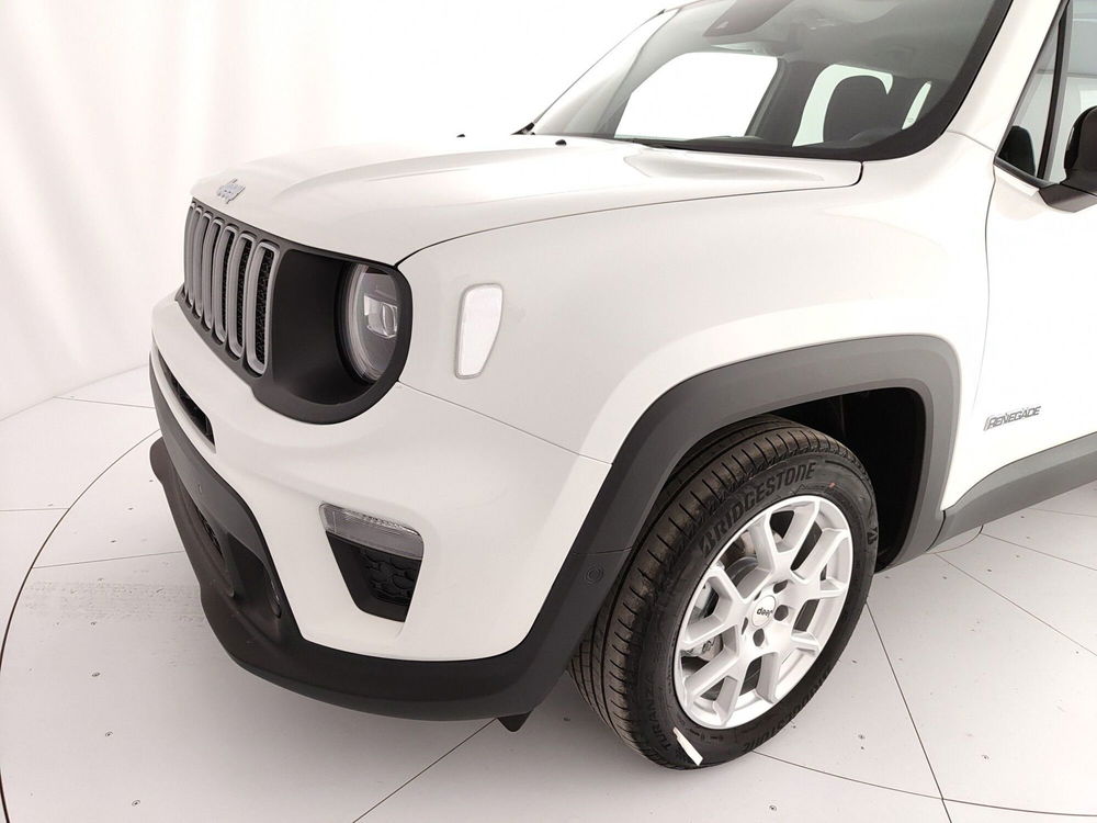 Jeep Renegade nuova a Caserta (11)