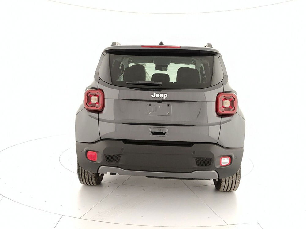 Jeep Renegade nuova a Caserta (7)