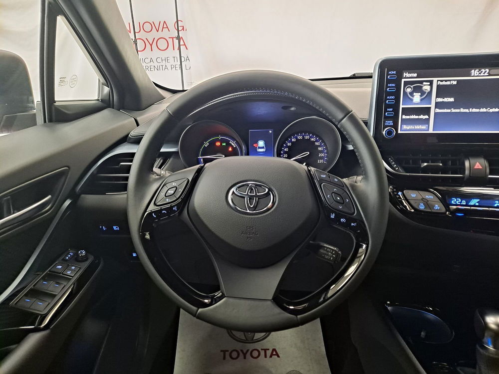 Toyota Toyota C-HR usata a Roma (14)