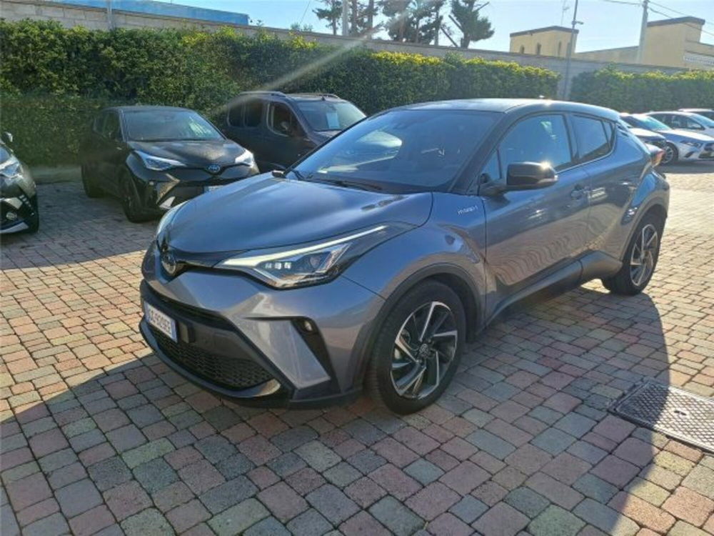 Toyota Toyota C-HR usata a Bari (3)