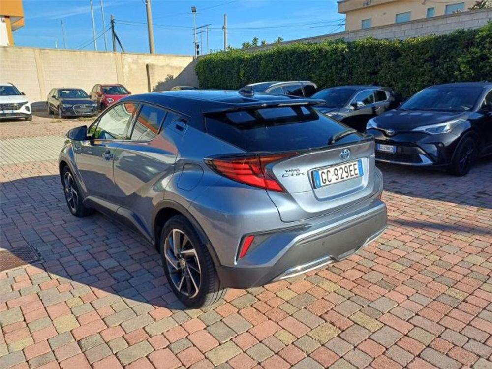 Toyota Toyota C-HR usata a Bari (4)