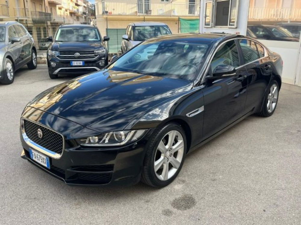 Jaguar XE usata a Trapani (3)