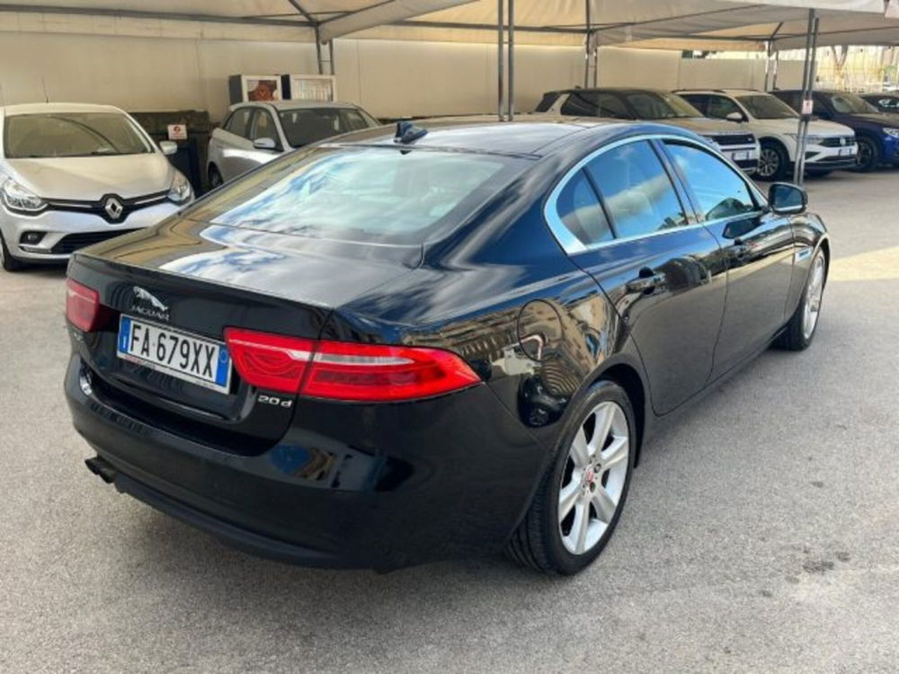 Jaguar XE usata a Trapani (6)