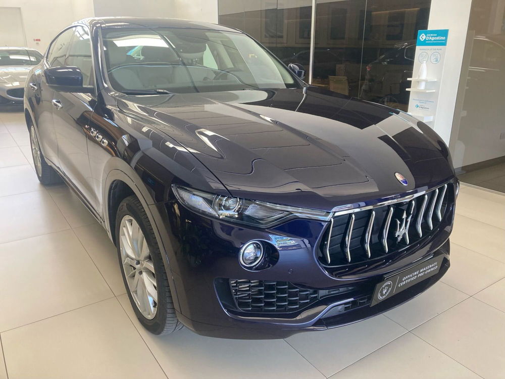 Maserati Levante usata a Bari (5)