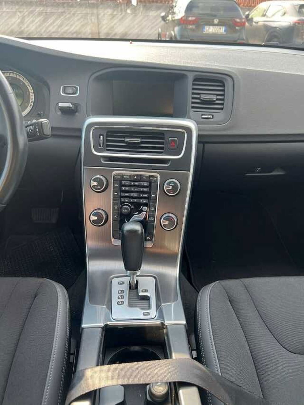 Volvo S60 usata a Caserta (9)