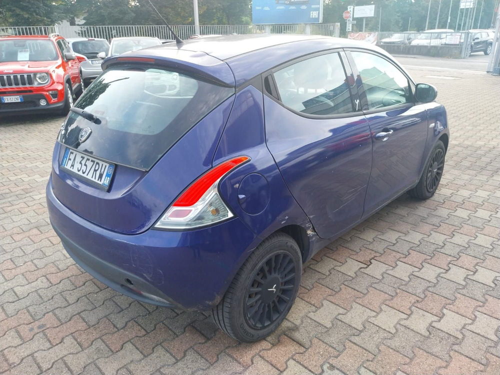 Lancia Ypsilon usata a Arezzo (3)