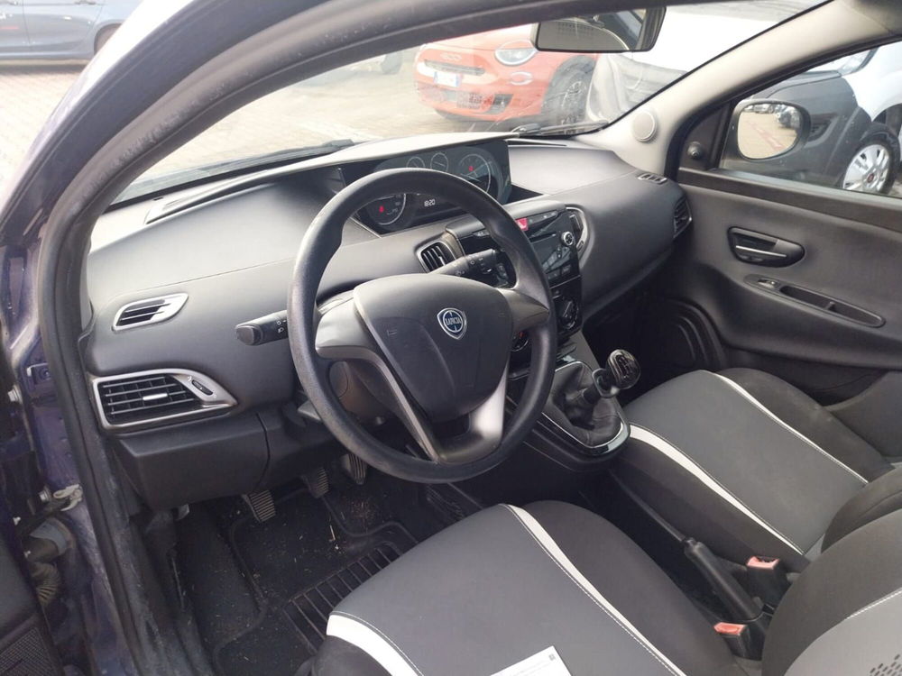 Lancia Ypsilon usata a Arezzo (5)