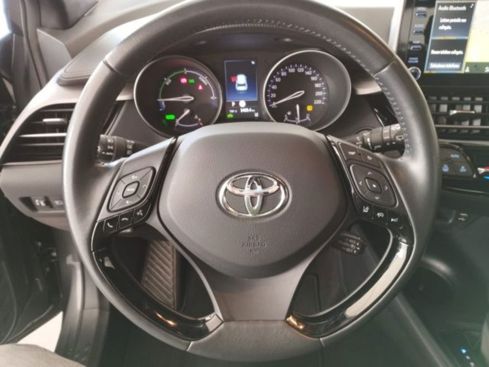 Toyota Toyota C-HR usata a Sassari (10)