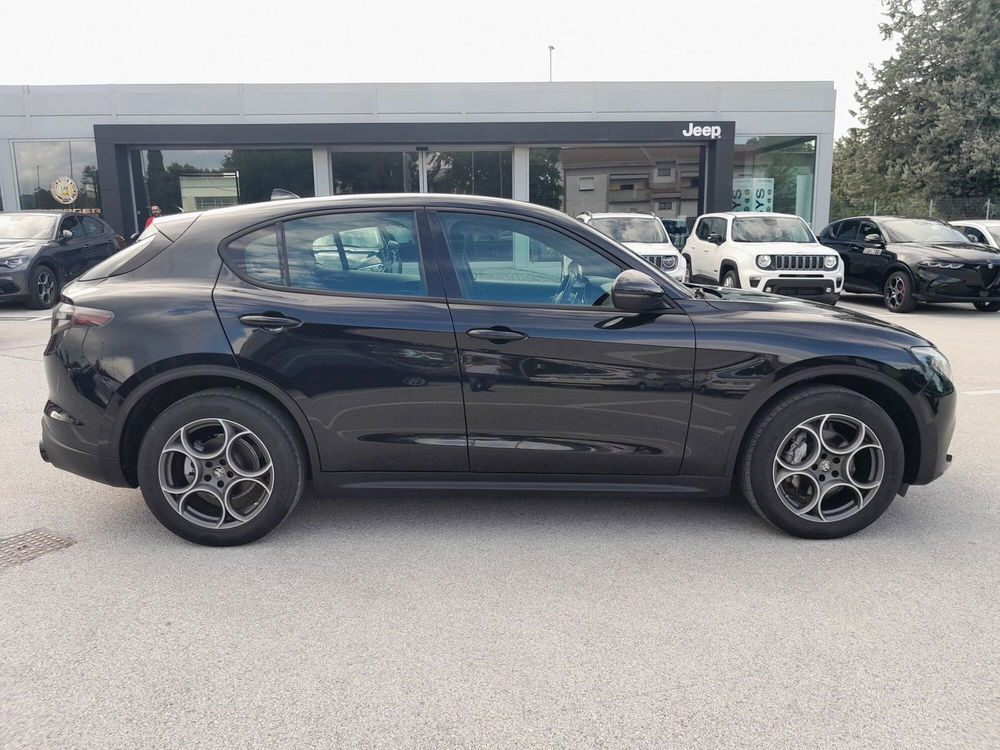 Alfa Romeo Stelvio usata a Ancona (4)