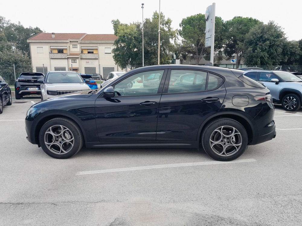 Alfa Romeo Stelvio usata a Ancona (8)