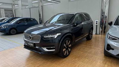 Volvo XC90 T8 Recharge AWD Plug-in Hybrid aut. 7 posti Plus Bright nuova a Legnano