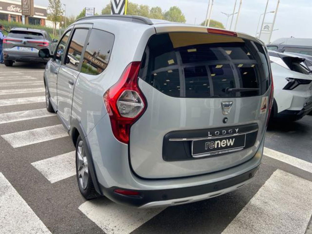 Dacia Lodgy usata a Pavia (14)