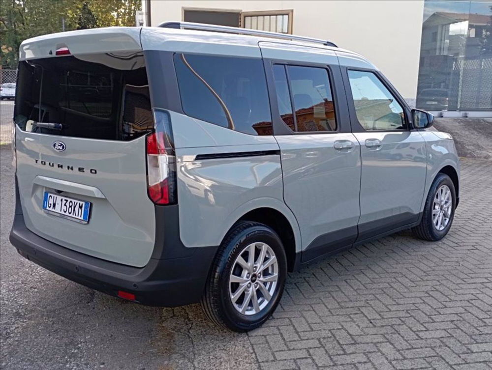 Ford Tourneo Courier nuova a Milano (2)