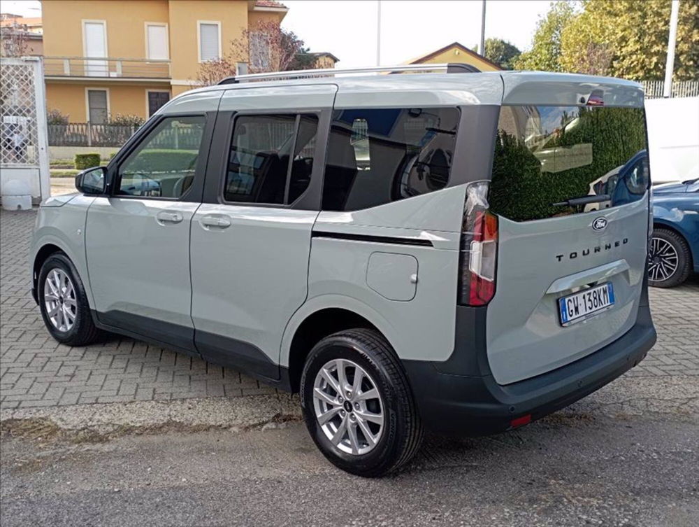 Ford Tourneo Courier nuova a Milano (3)