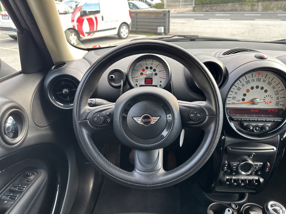 MINI Mini Countryman usata a Vercelli (16)