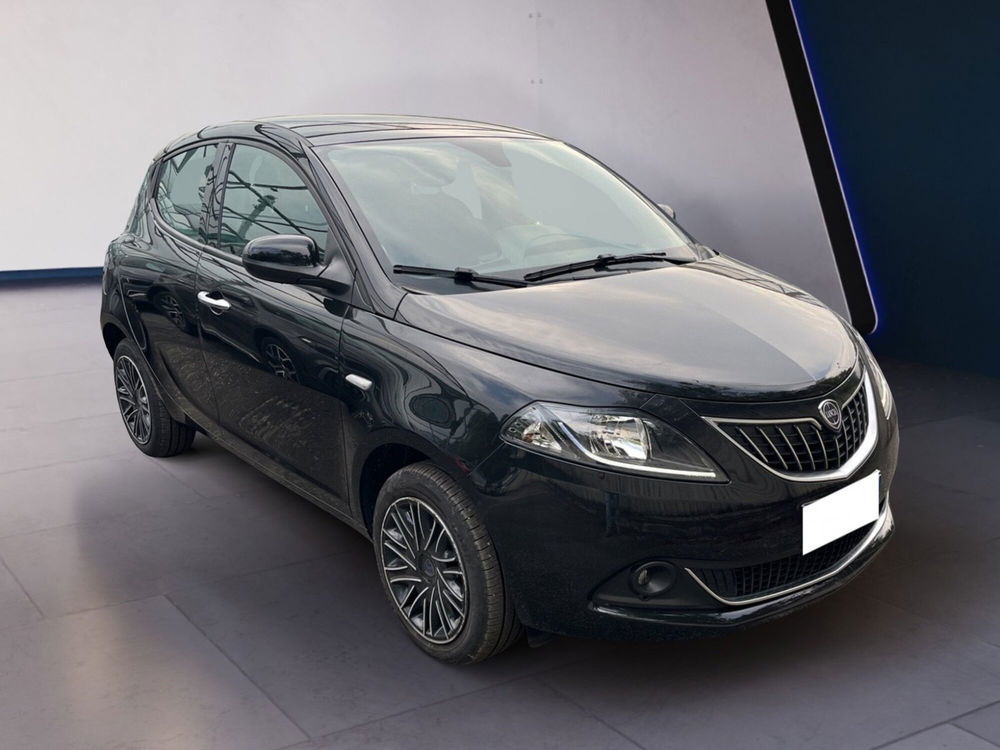 Lancia Ypsilon usata a Torino (3)