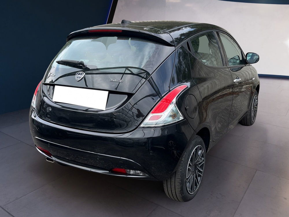 Lancia Ypsilon usata a Torino (4)