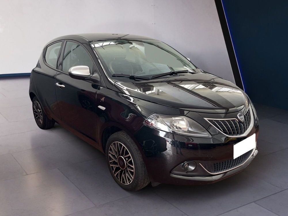 Lancia Ypsilon usata a Torino (3)