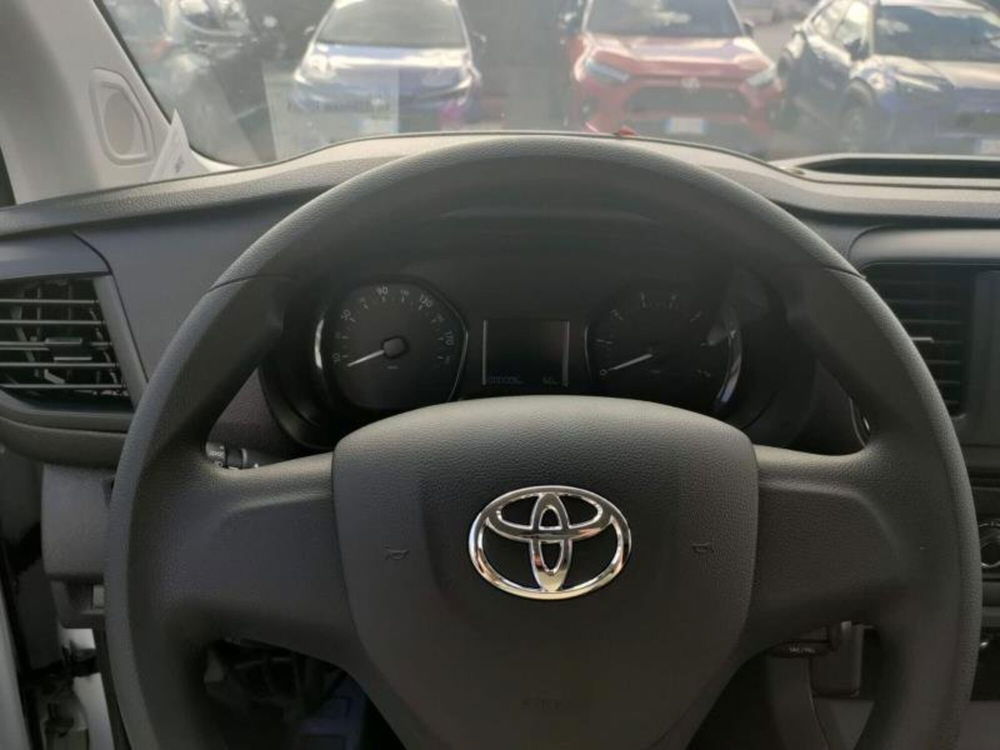 Toyota Proace nuova a Arezzo (6)