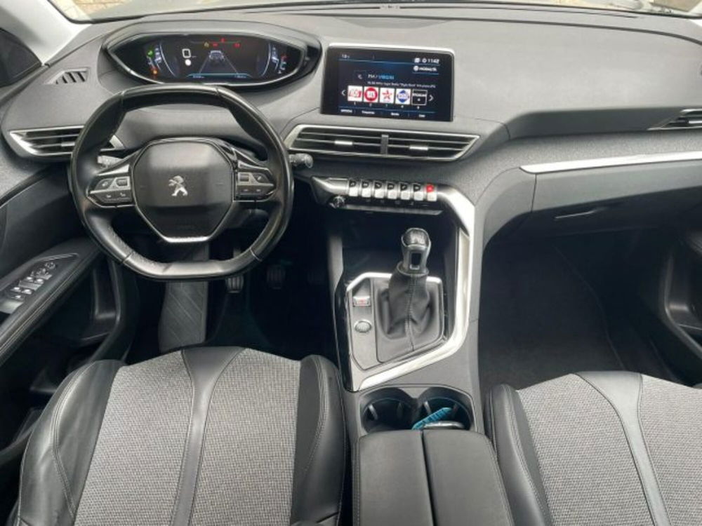 Peugeot 5008 usata a Perugia (10)