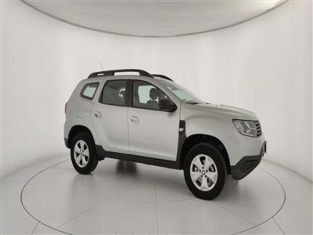 Dacia Duster usata a Bari (10)