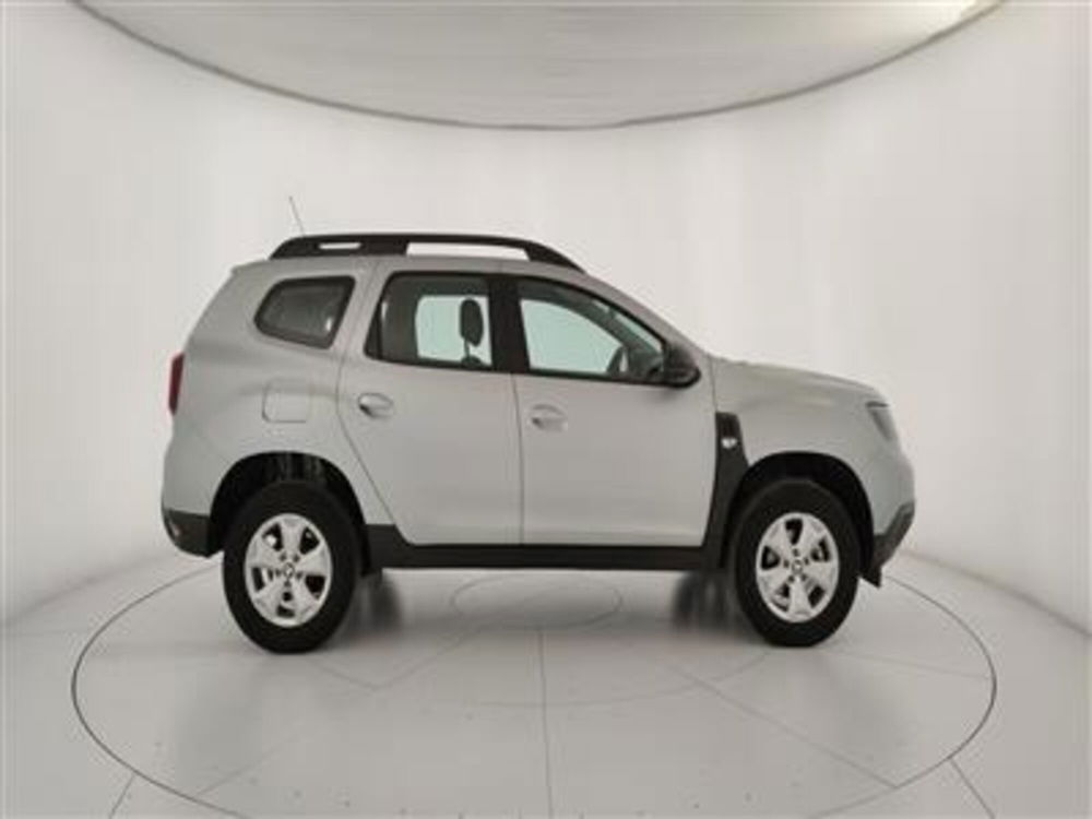 Dacia Duster usata a Bari (9)