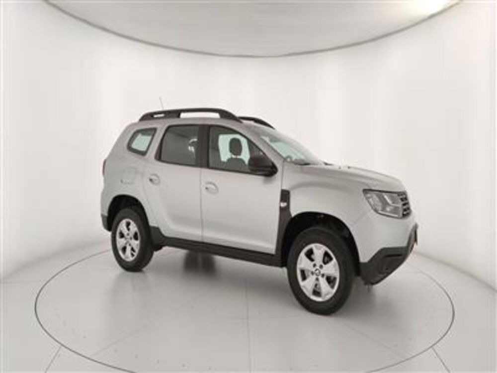 Dacia Duster usata a Bari (10)