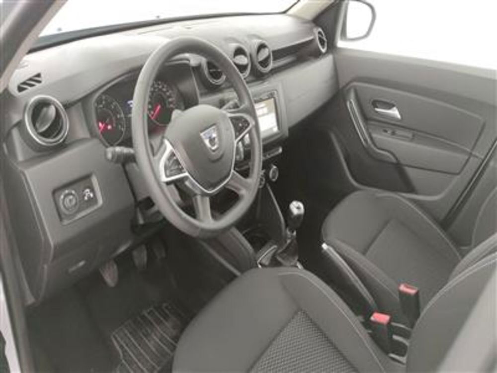 Dacia Duster usata a Bari (13)