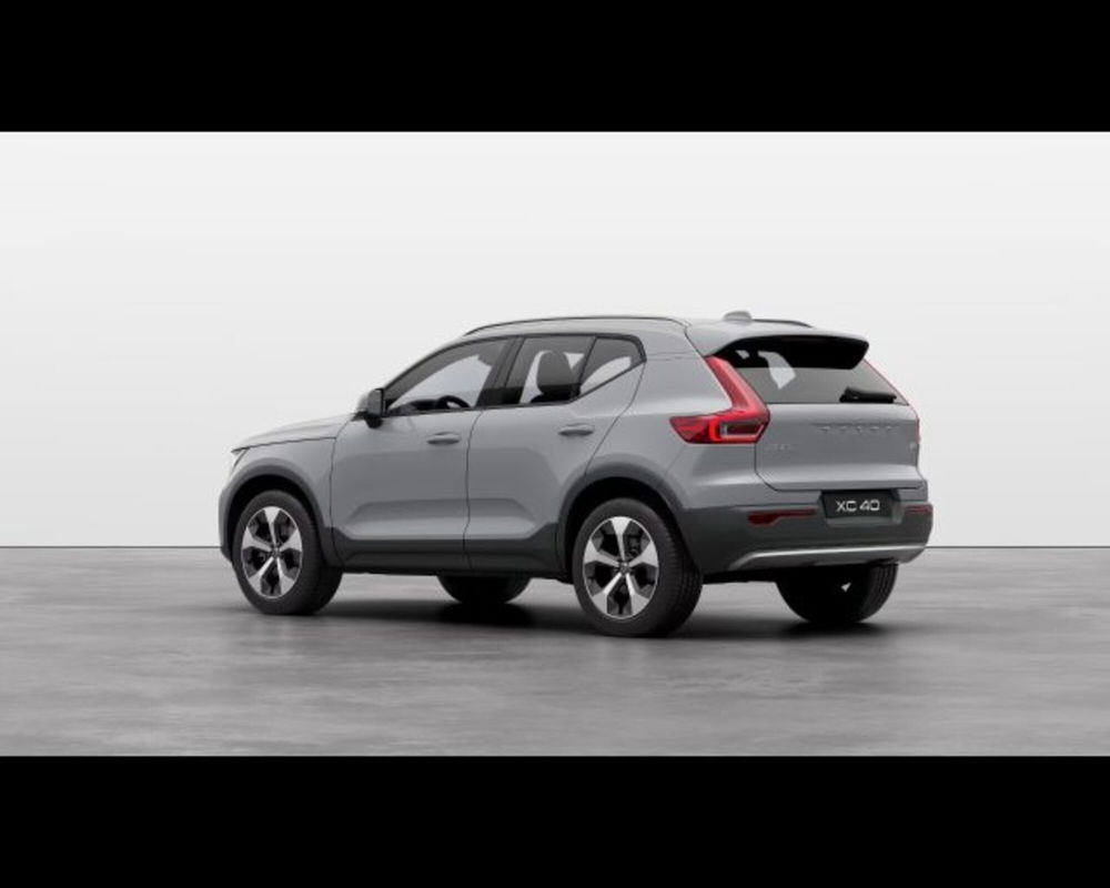 Volvo XC40 nuova a Treviso (3)