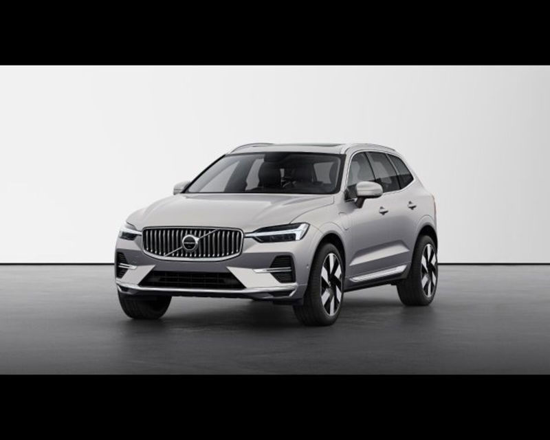 Volvo XC60 T6 Recharge AWD Plug-in Hybrid automatico Plus Bright nuova a Conegliano