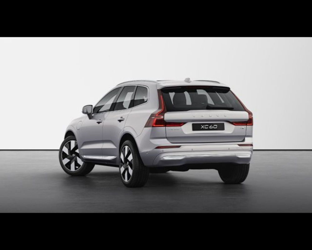 Volvo XC60 nuova a Treviso (3)