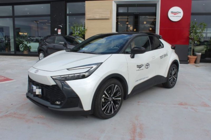 Toyota Toyota C-HR 1.8 hv Lounge fwd e-cvt nuova a Roma