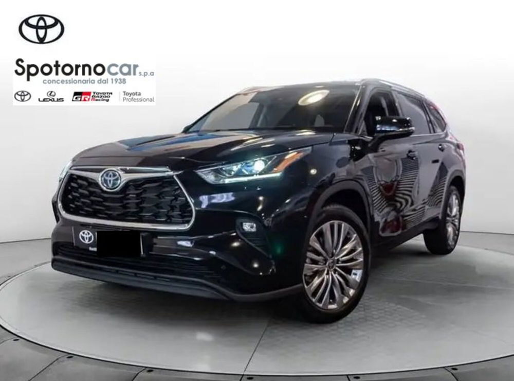 Toyota Highlander nuova a Milano